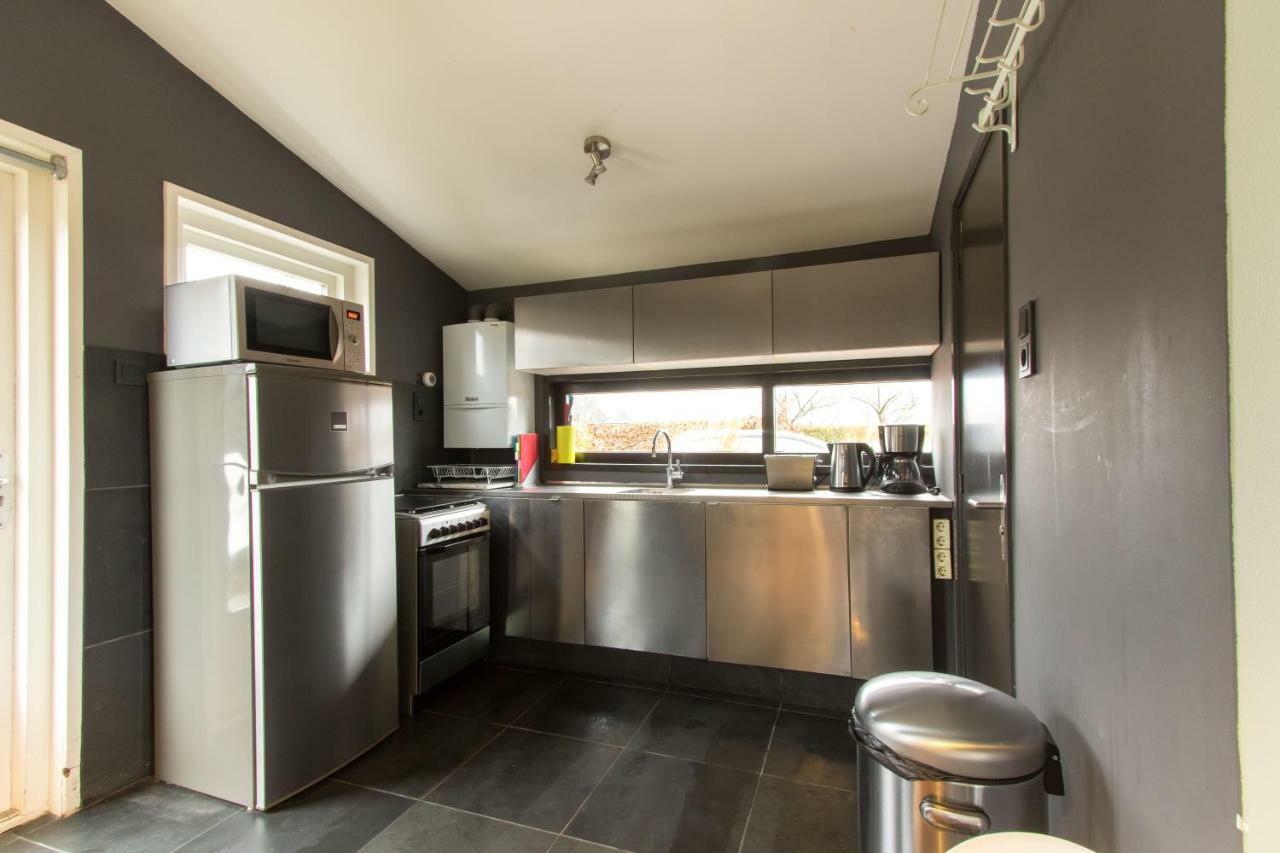 Garden House, Private Studio Apartment With Wifi And Free Parking For 1 Car Weesp Ngoại thất bức ảnh